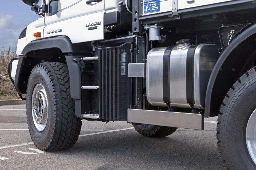  Mercedes-Benz Unimog 2013 года  (фото 30 из 64)